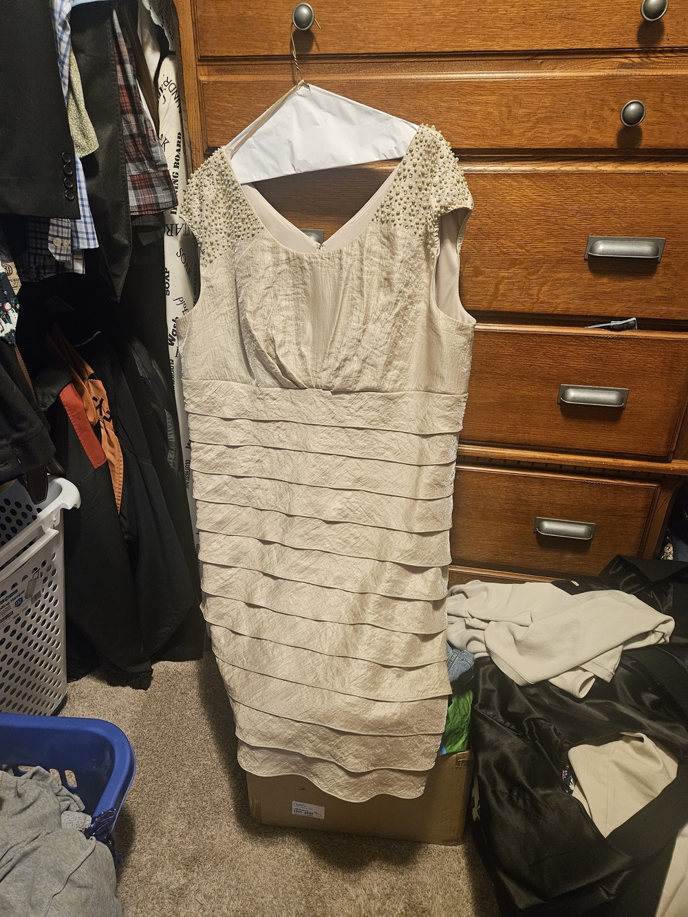 Jessica Howard Cream Beaded Cap-Sleeve Midi Dress Sz 24 Womans.